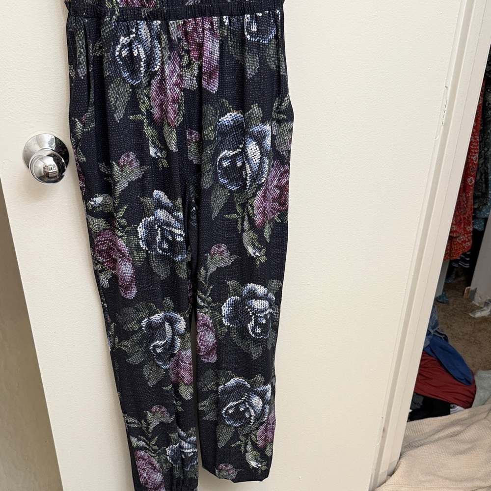 Lululemon Athletica Black Floral Jumpsuit Size 8 - Picture 3 of 7